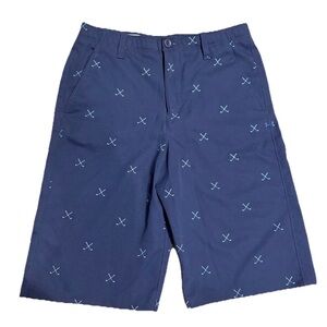 Under Armour Boys Size 18 Golf shorts. Navy crossed Clubs
HeatGear Loose Fit